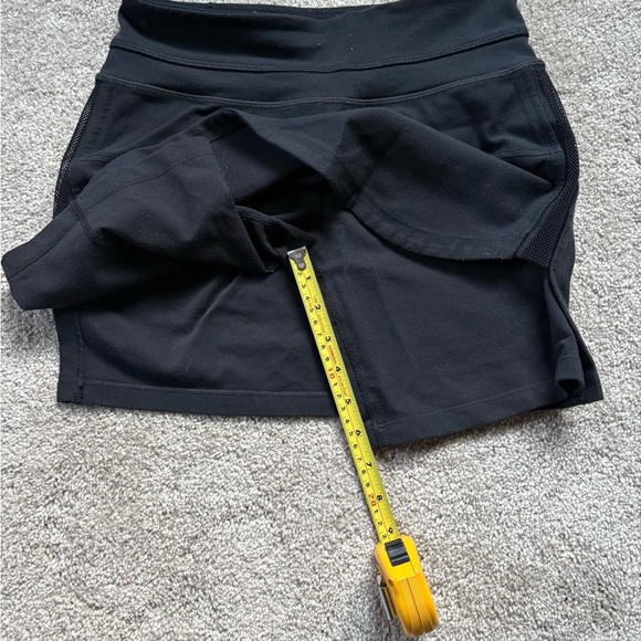 Lululemon Athletica Black Tennis/Golf shorts/ skirt/ skort Size 4 - Picture 5 of 9